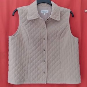 Smooth Petites Size L Quilted Vest